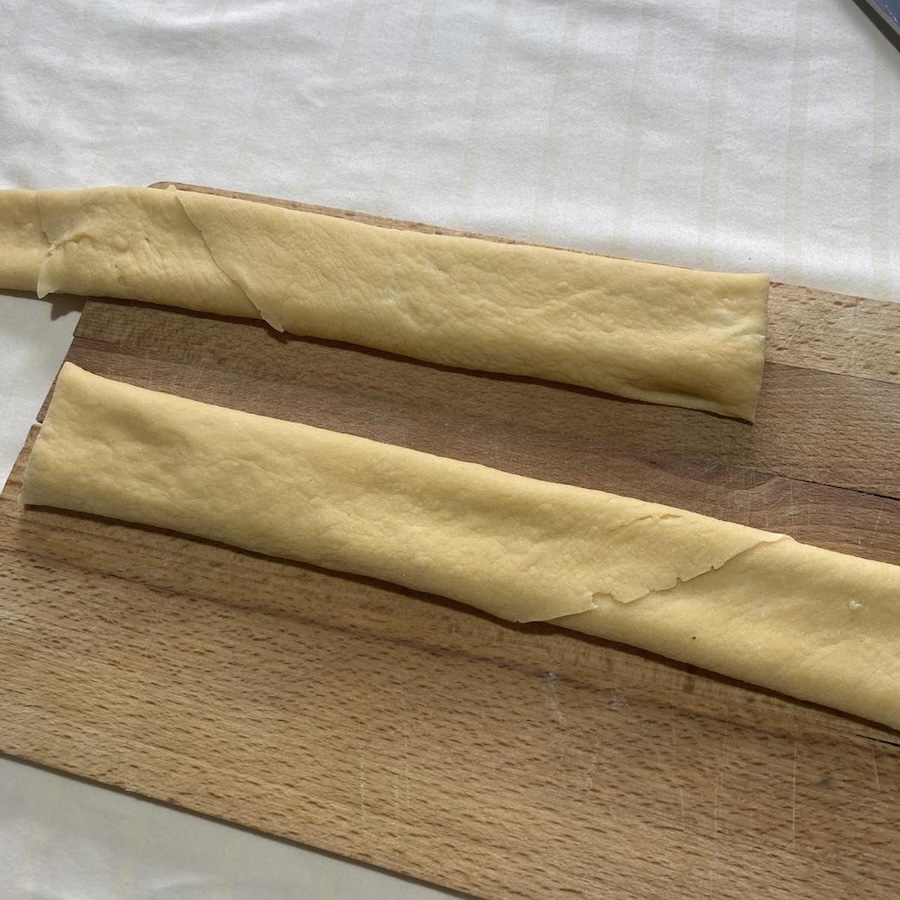 Two havles of yufka for bosnian pilav